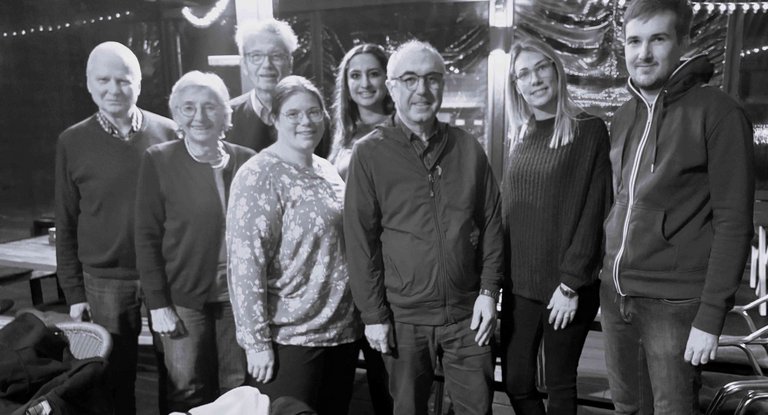 (v.l.n.r.) Jörg Lewin, Helgrit Fischer-Menzel, Helmut vogt, Franziska Glaser, Mehria Ashuftah, Abubekir Han, Virginia Salihovic-Kress, Onno Steggewentz